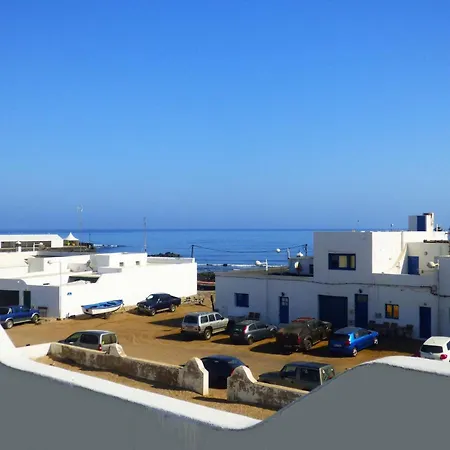 Casa Montana Clara Vakantiehuis Famara